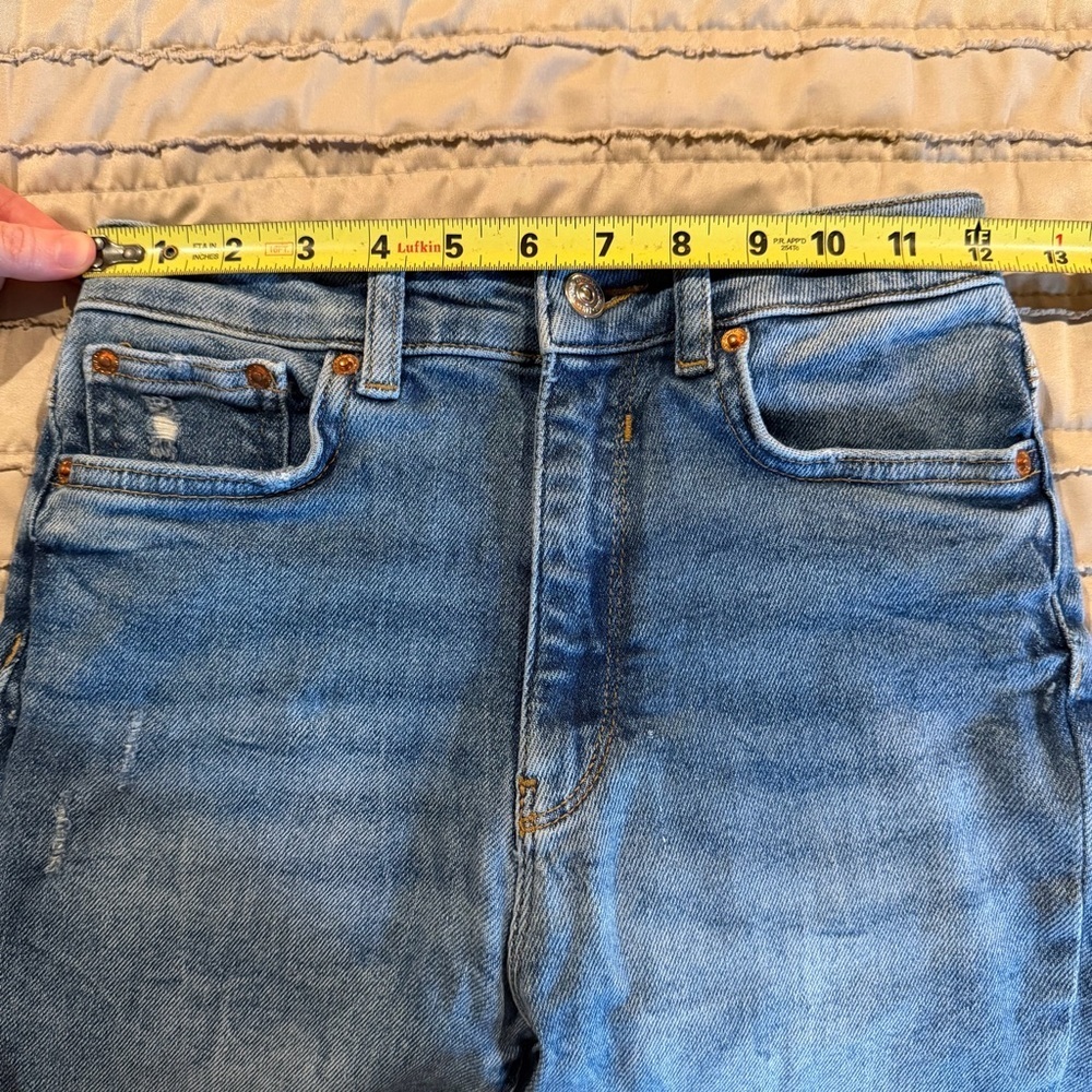 Zara High Rise Stretch Skinny Jeans Light Wash Denim Distressed Hem 4 - Picture 4 of 6